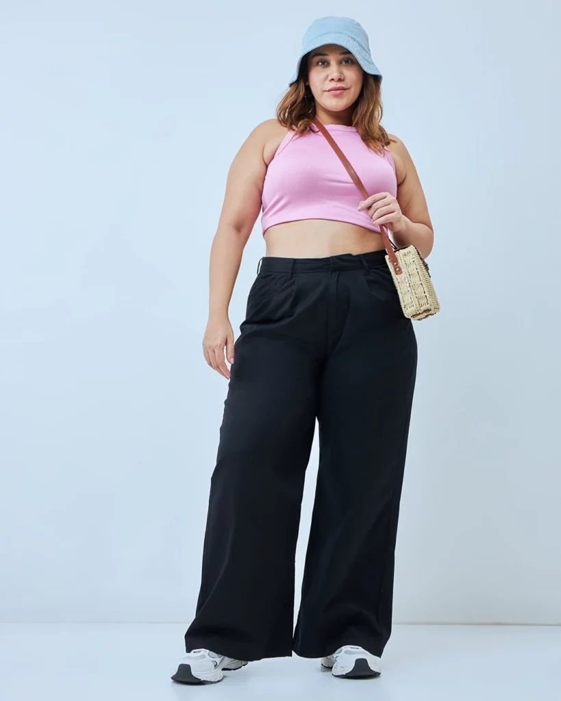 Pink t shirt combination with black pant