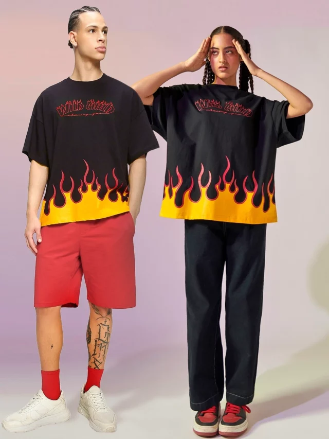 Baggy jeans and oversized T-shirt For men and women